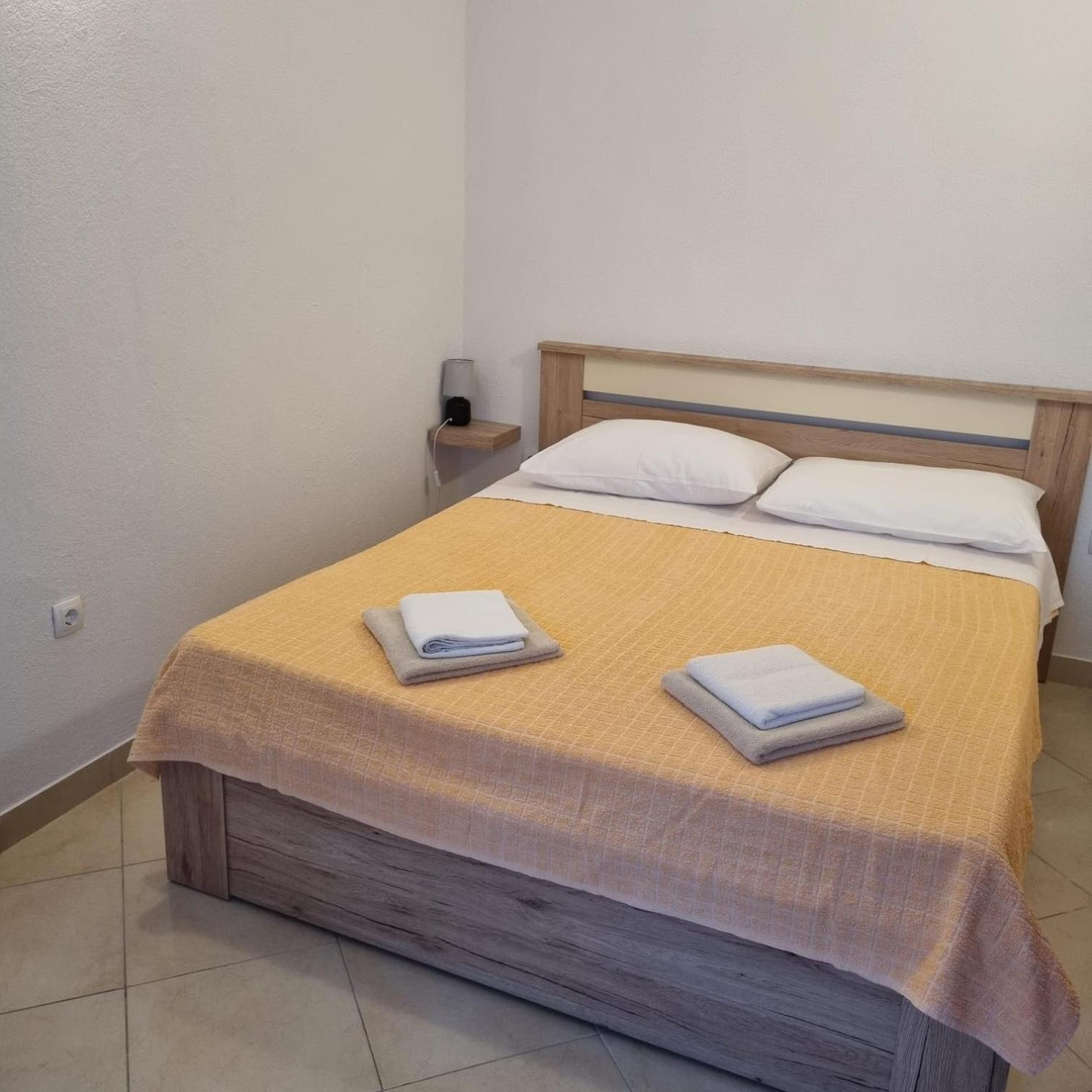 Apartments Luka Pakoštane Esterno foto