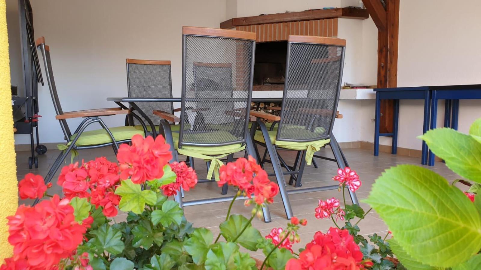 Apartments Luka Pakoštane Esterno foto