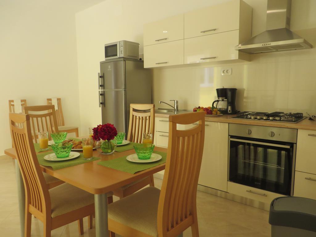 Apartments Luka Pakoštane Esterno foto